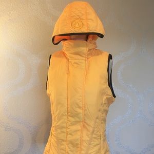Lululemon Glacier Vest in Burning Yellow with Hood